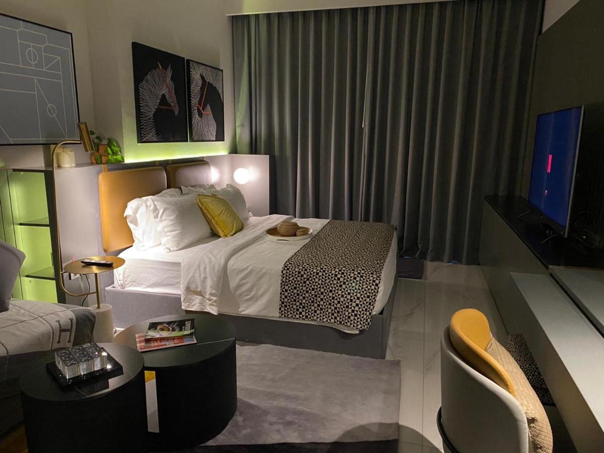 Urban Getaway Dubai Downtown Apartment Exterior photo
